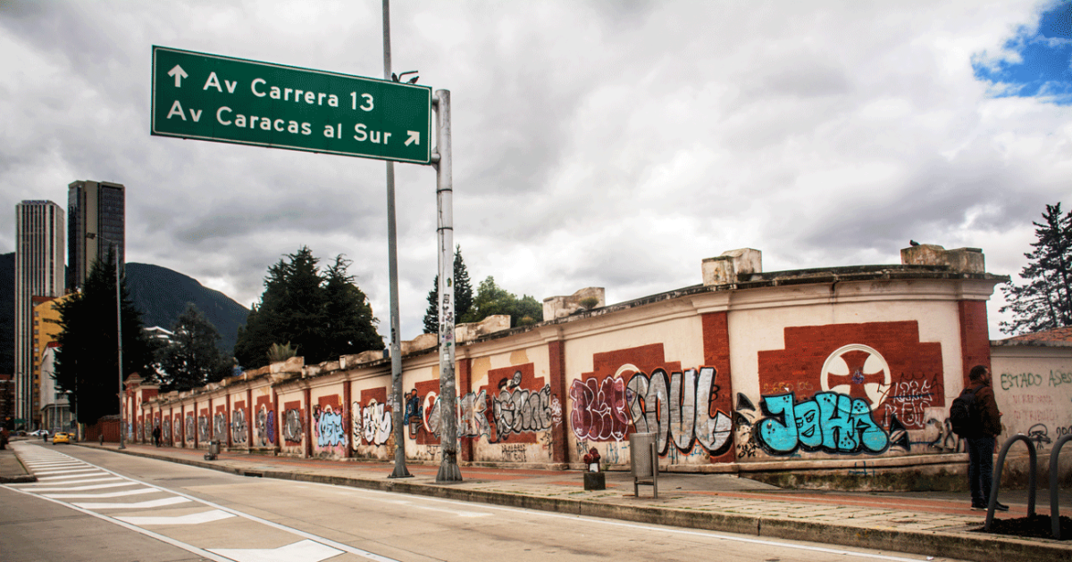 Fachada cementerio central antes de la intervención