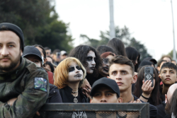 chicos con cara pintada