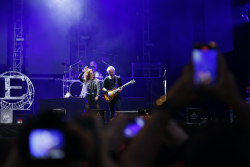 cantante y guitarrista de Epica