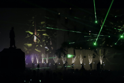 escenario árbol de la abundancia con luces 