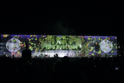 pantalla con luces y mapping