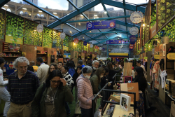 gente en feria