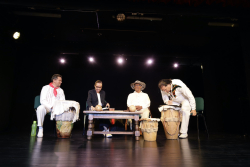 grupo de expositores