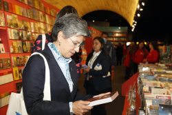 claudia lópez ve libro