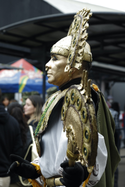 artista de calle en filbo