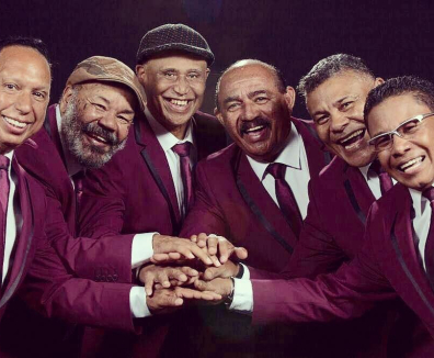 Grupo de hombres