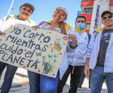 Personas posando