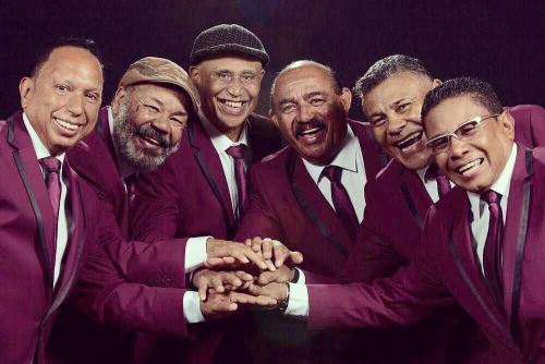 Grupo de hombres